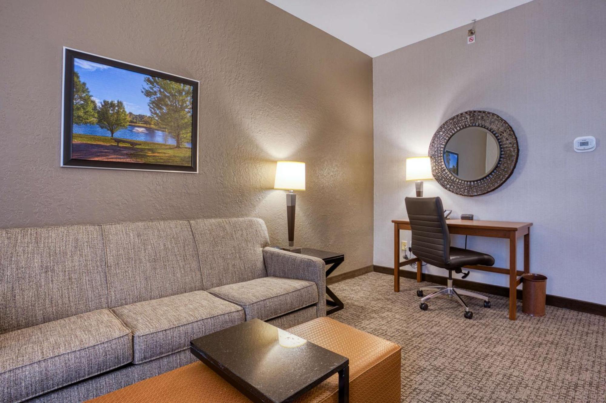Drury Inn & Suites St. Louis - Fairview Heights Eksteriør billede