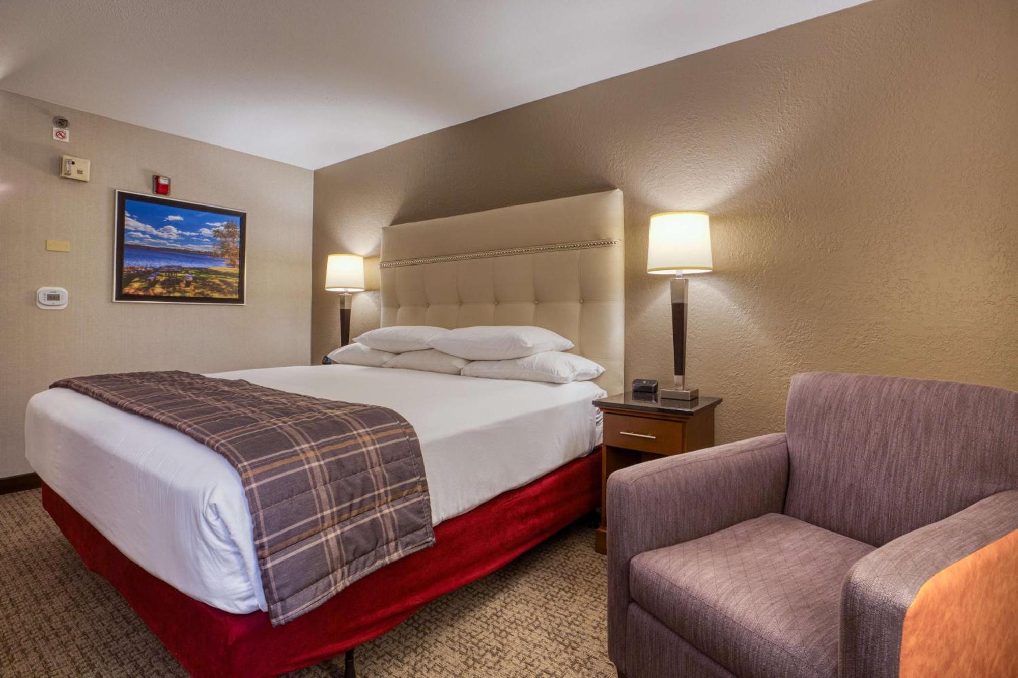 Drury Inn & Suites St. Louis - Fairview Heights Eksteriør billede