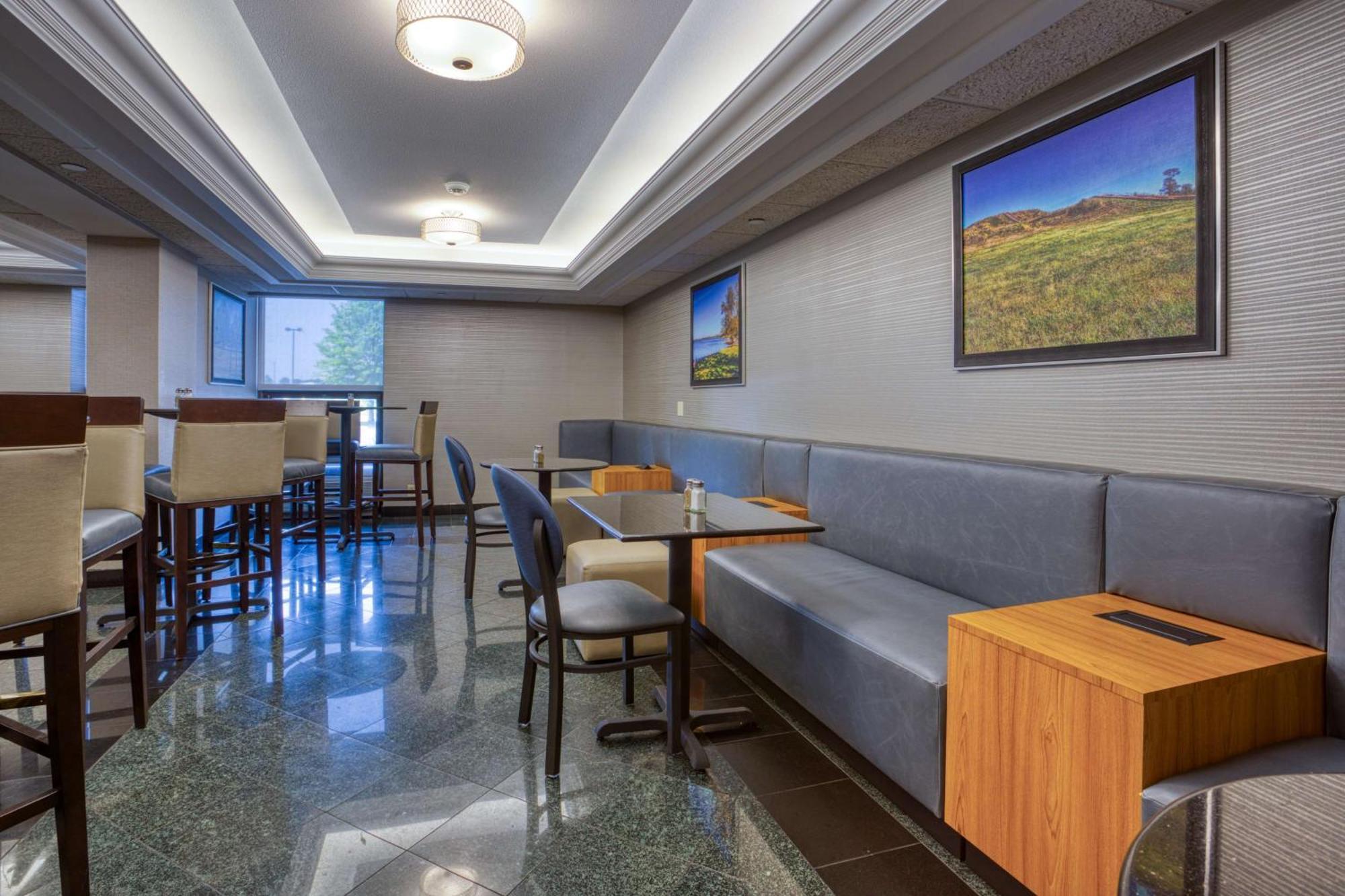 Drury Inn & Suites St. Louis - Fairview Heights Eksteriør billede