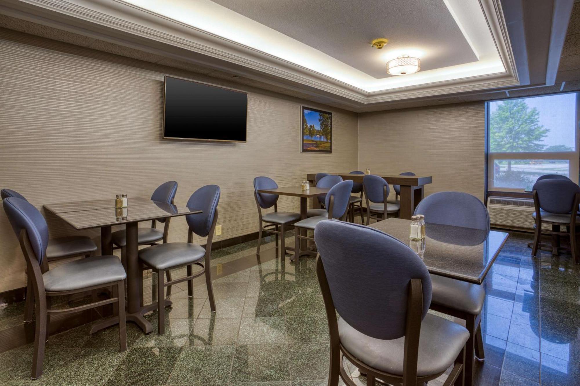 Drury Inn & Suites St. Louis - Fairview Heights Eksteriør billede